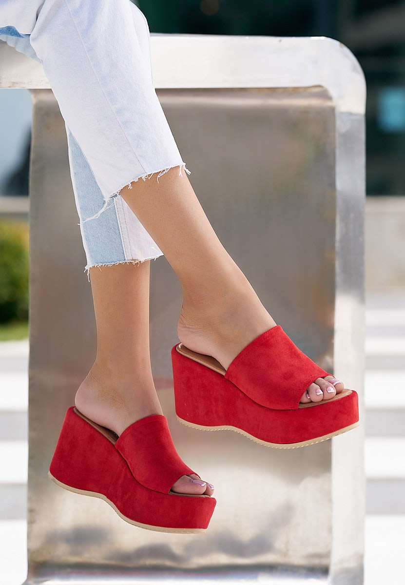дамски чехли на платформа Belona червен