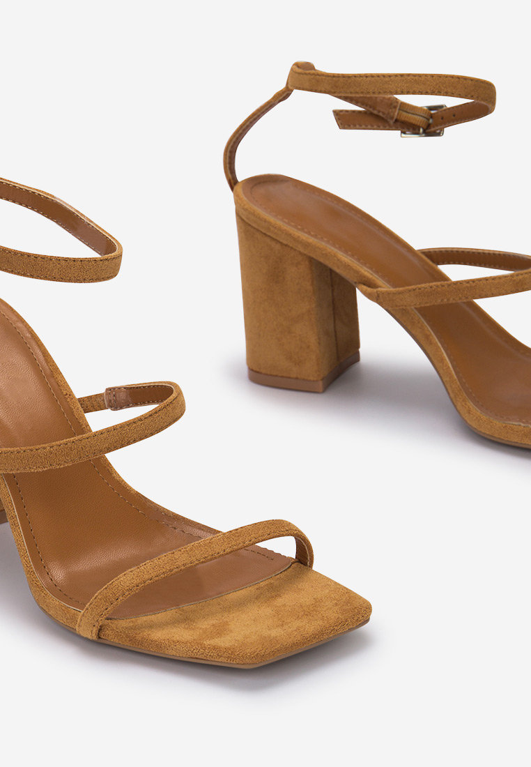 Сандали на ток Laresa камел
