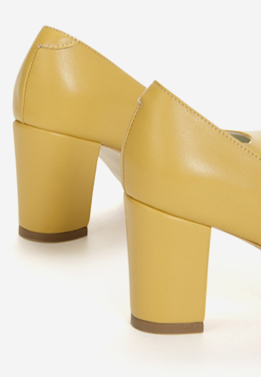 Кожени обувки Cleopatra жълтi