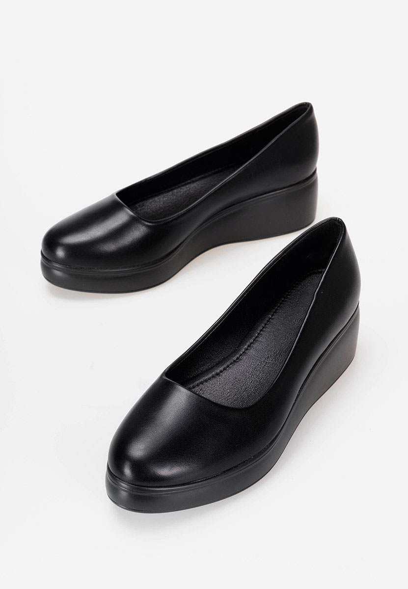 Обувки на платформа Milanca черни