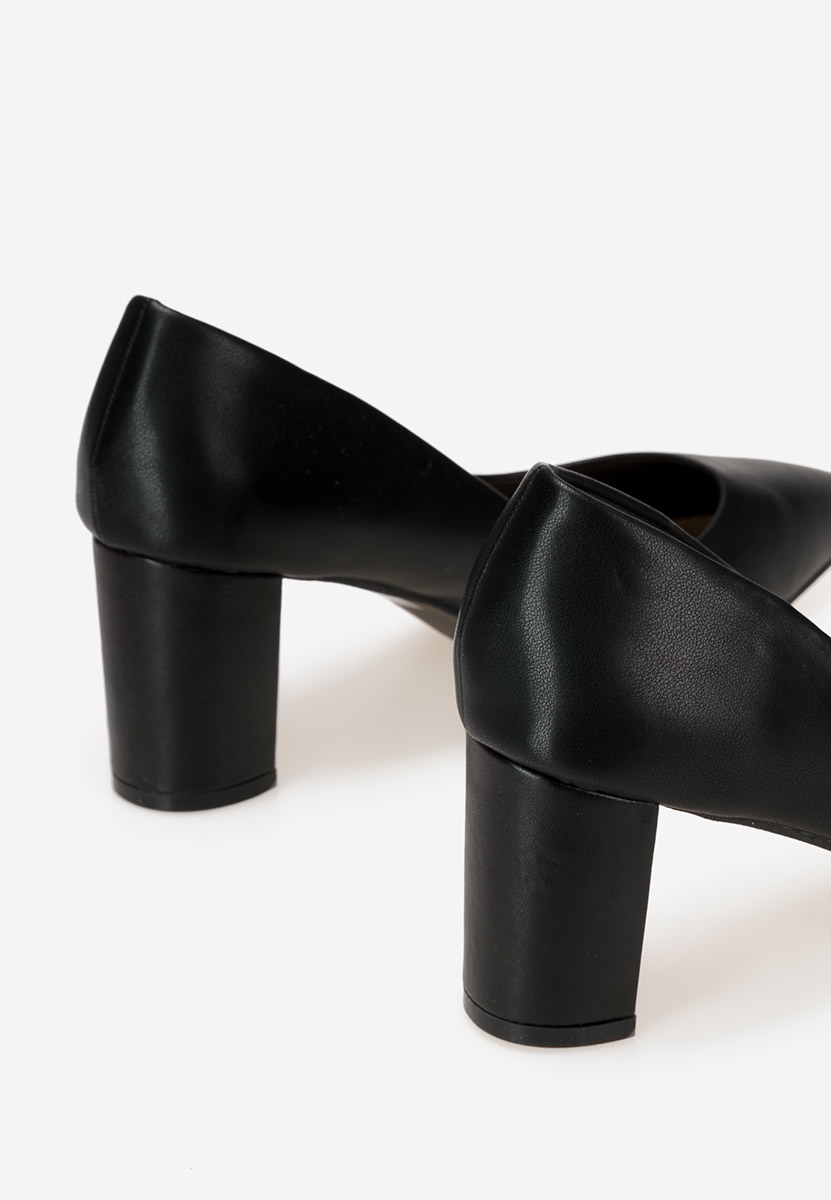 Обувки на ток черни Danza