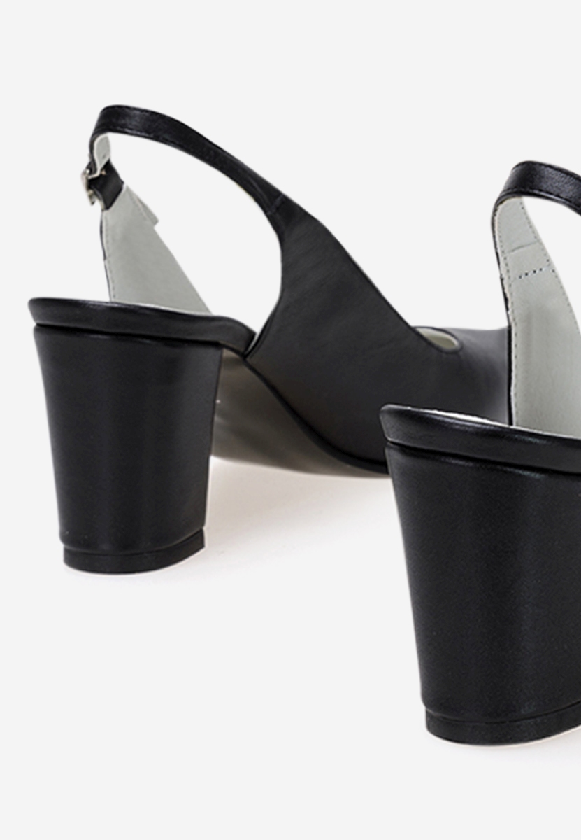 Обувки на ток Corusa черни