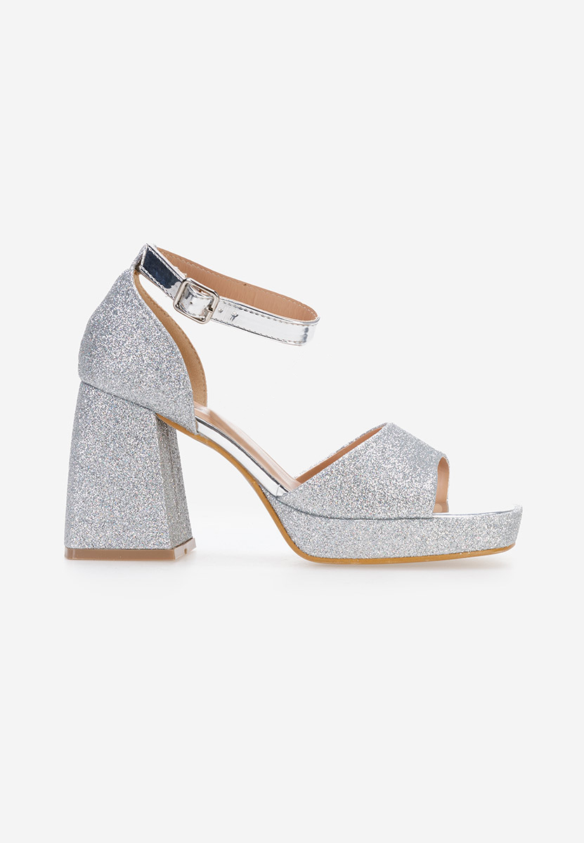 Елегантни сандали сив Roda