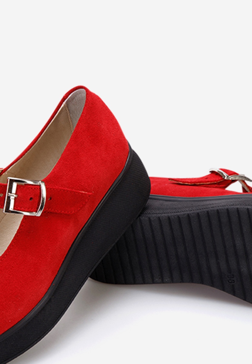 Обувки на платформа Gilena червен