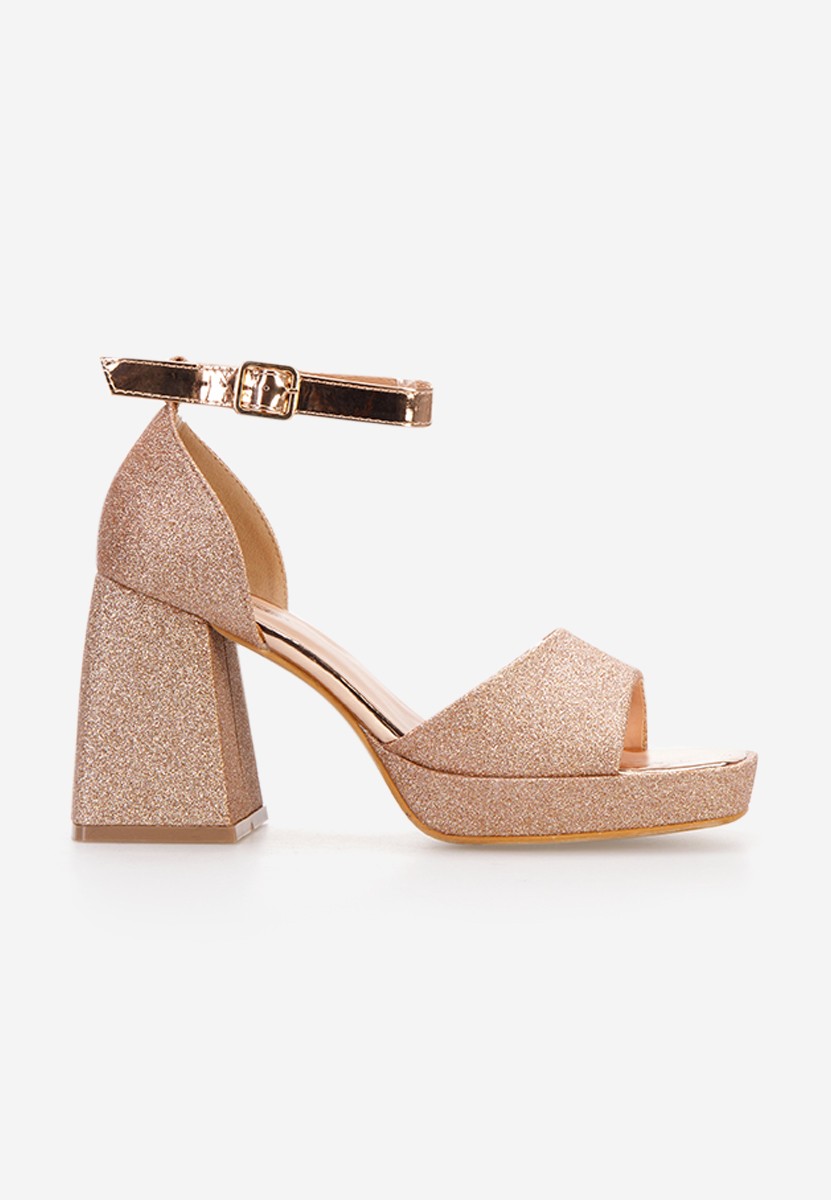 Елегантни сандали шампанско Roda