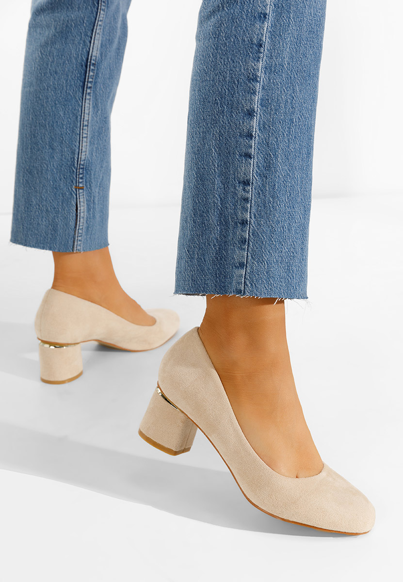 Oбувки с дебел ток бежов Cabrilia