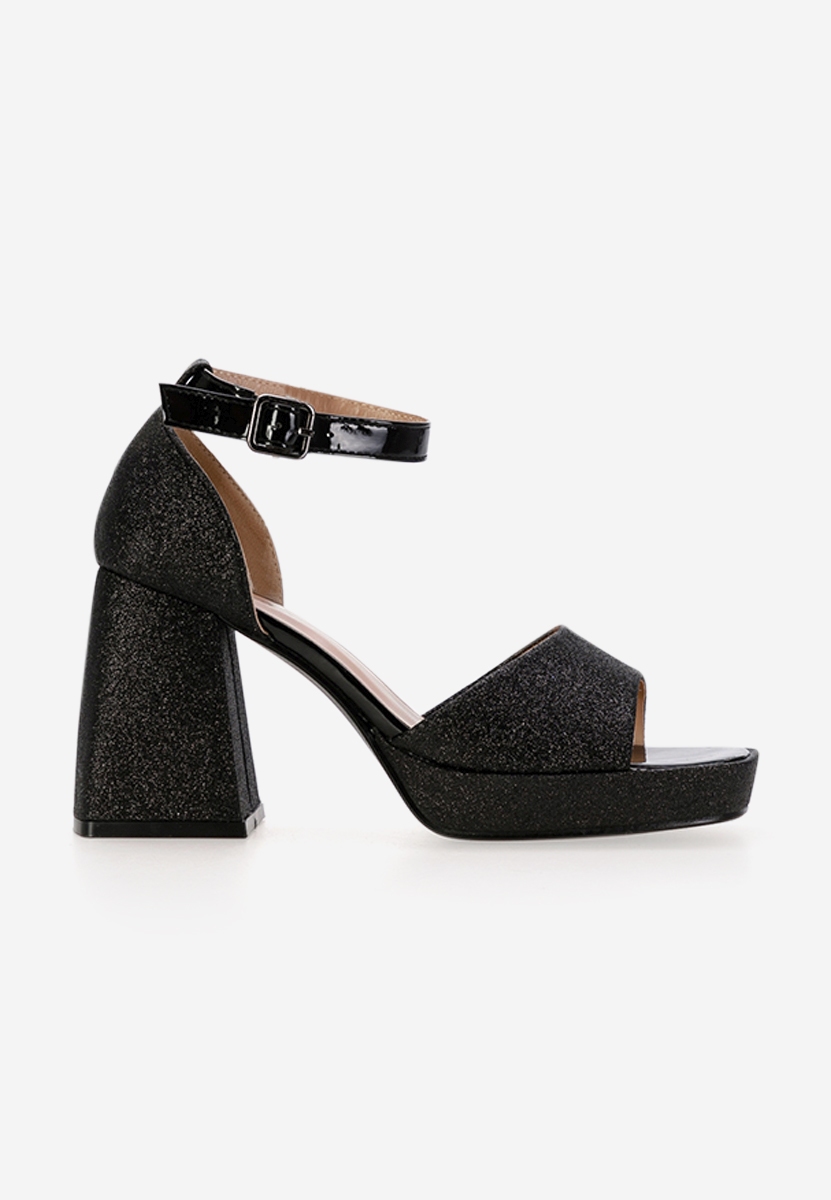 Елегантни сандали черен Roda