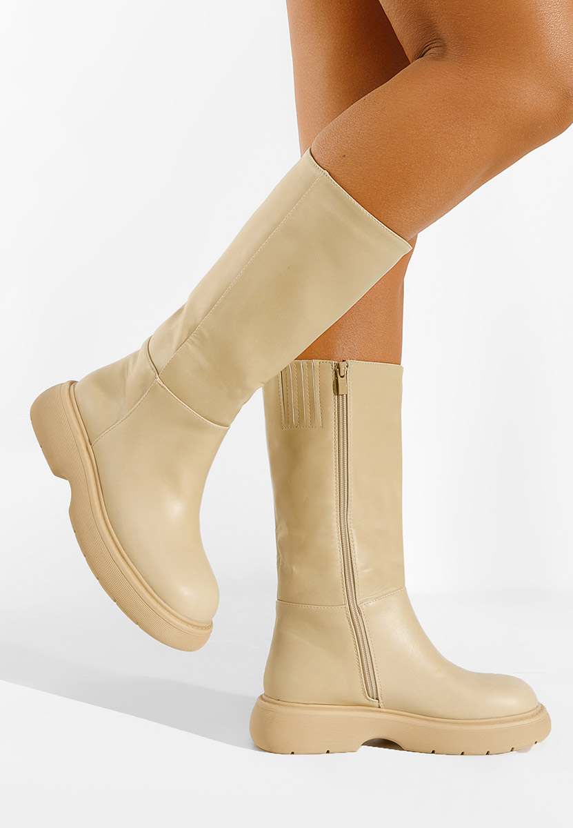 Дамски ботуши бежов Cayenne