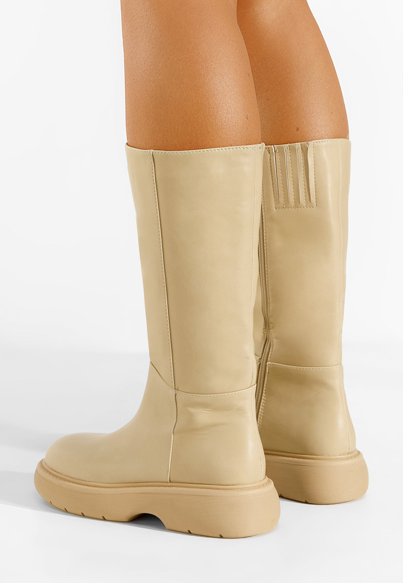 Дамски ботуши бежов Cayenne