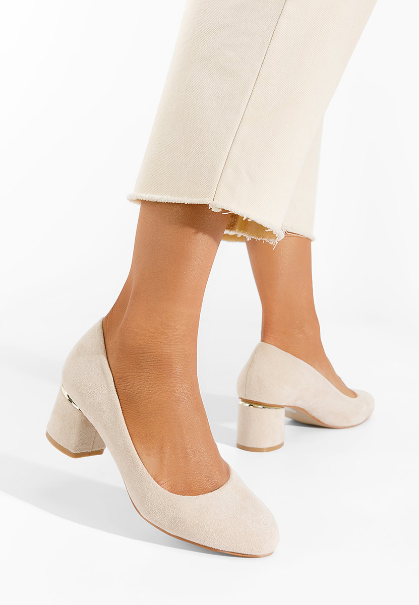 Oбувки с дебел ток бежов Cabrilia