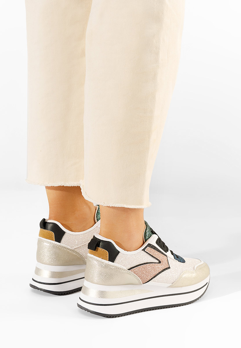 Cникърси на платформа Tarika златен