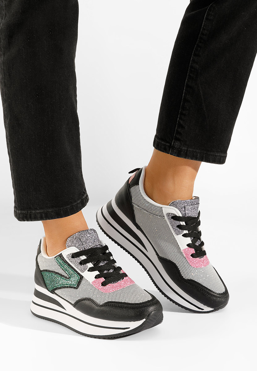 Cникърси на платформа Tarika черни