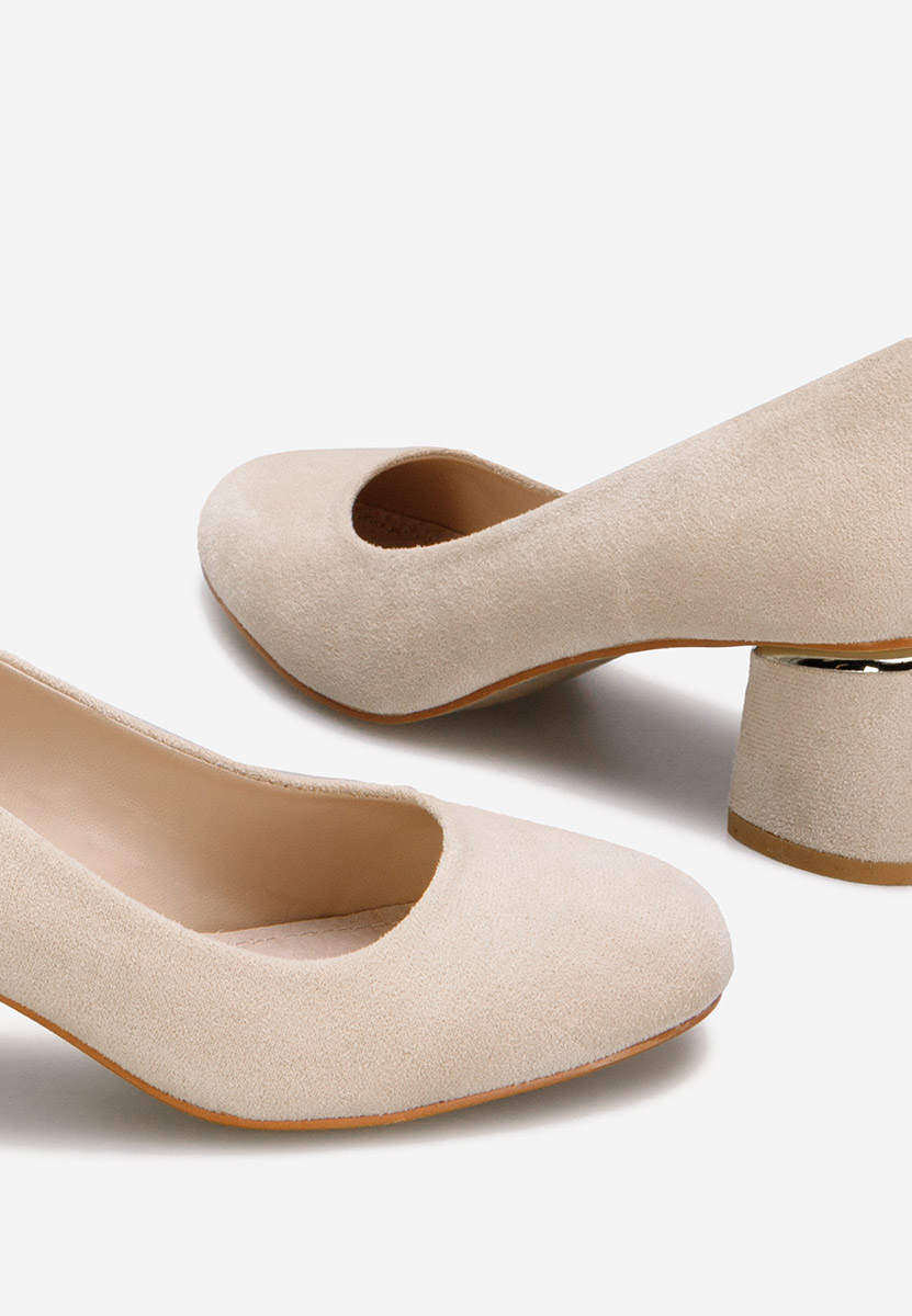 Oбувки с дебел ток бежов Cabrilia