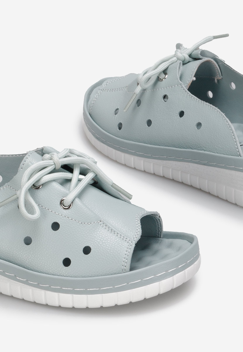 Чехли от естествена кожа Patricia светло син