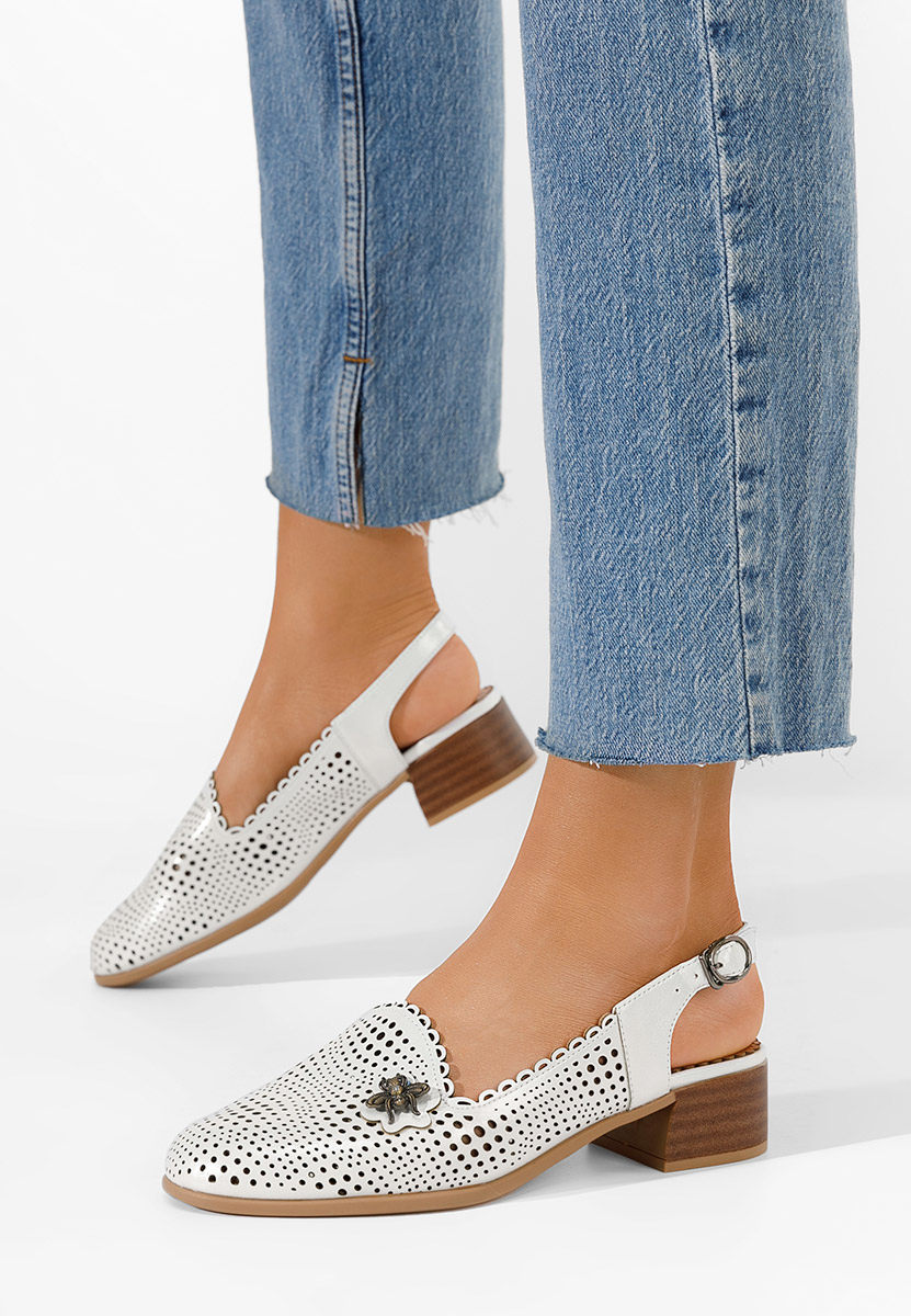 Oбувки на нисък ток Catrivana бели