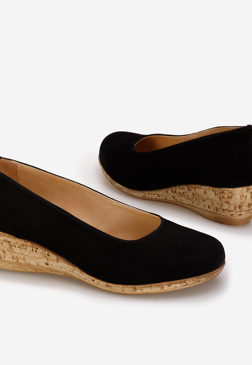 Обувки на платформа Sonia черни