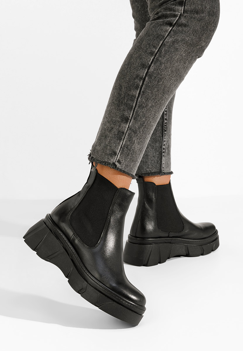 Дамски боти Avelyn черен