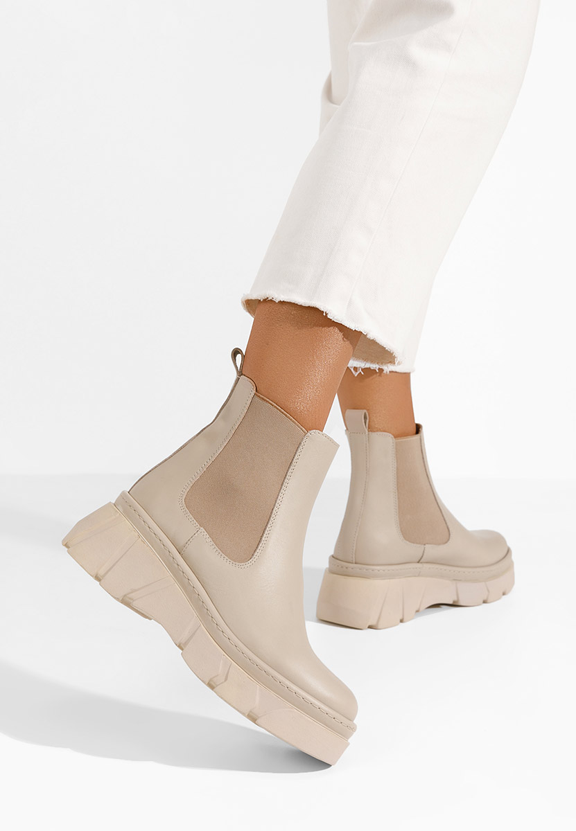 Дамски боти Avelyn бежов