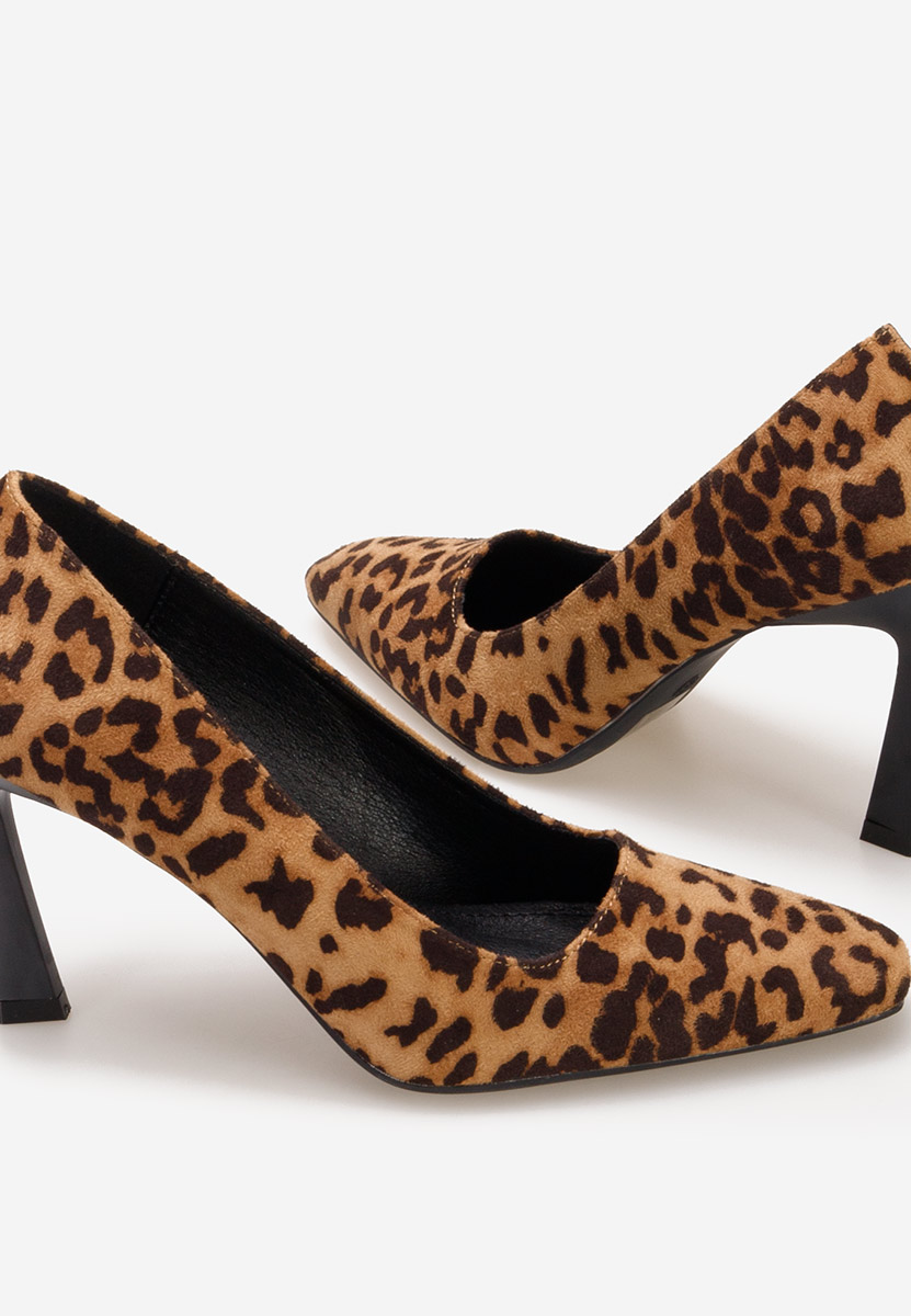 Обувки стилето Vuria леопарди