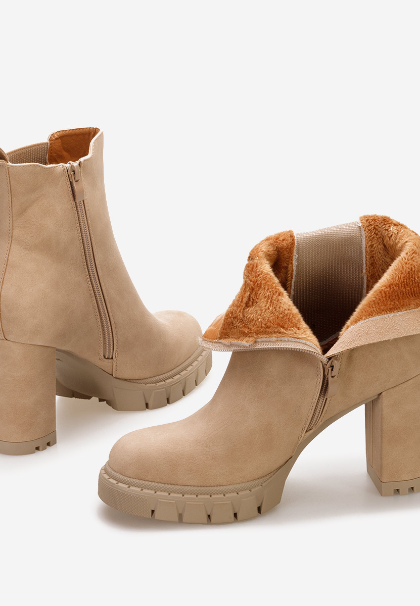 Боти на дебел ток Veloria каки