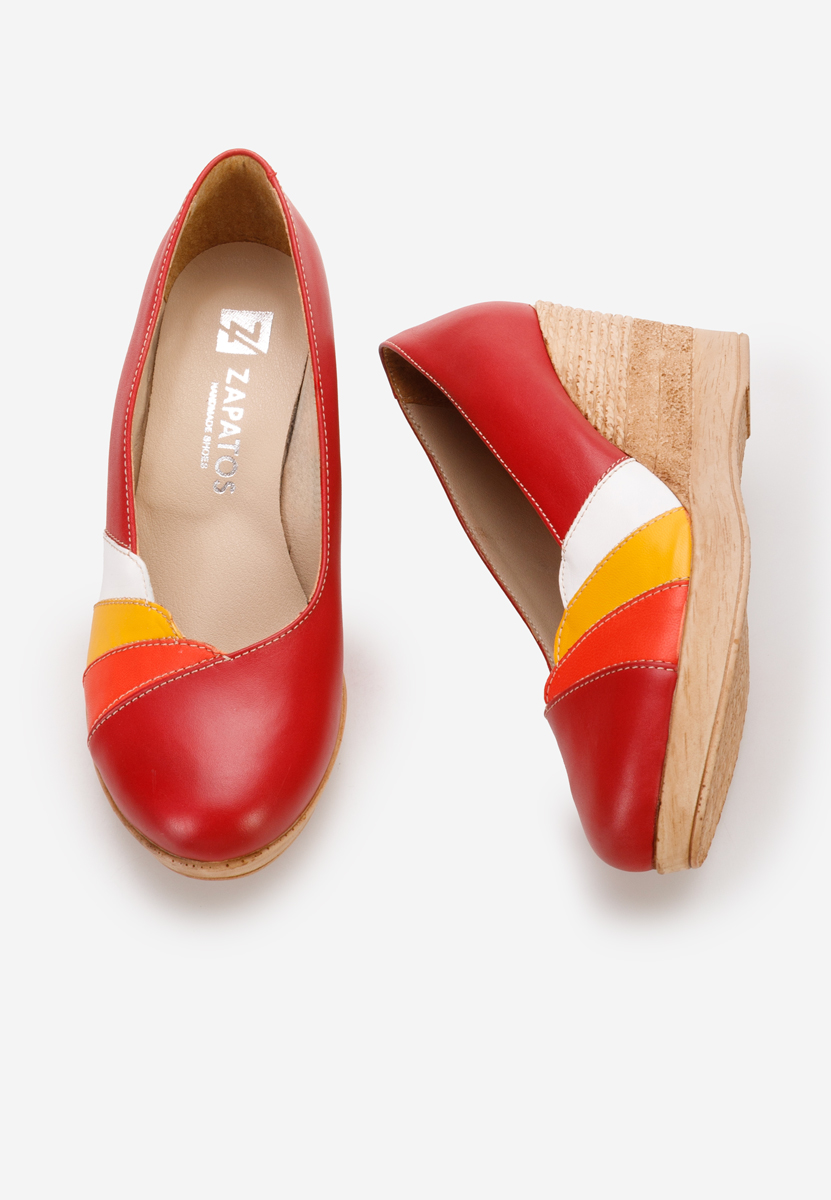 Обувки на платформа Iryela червен