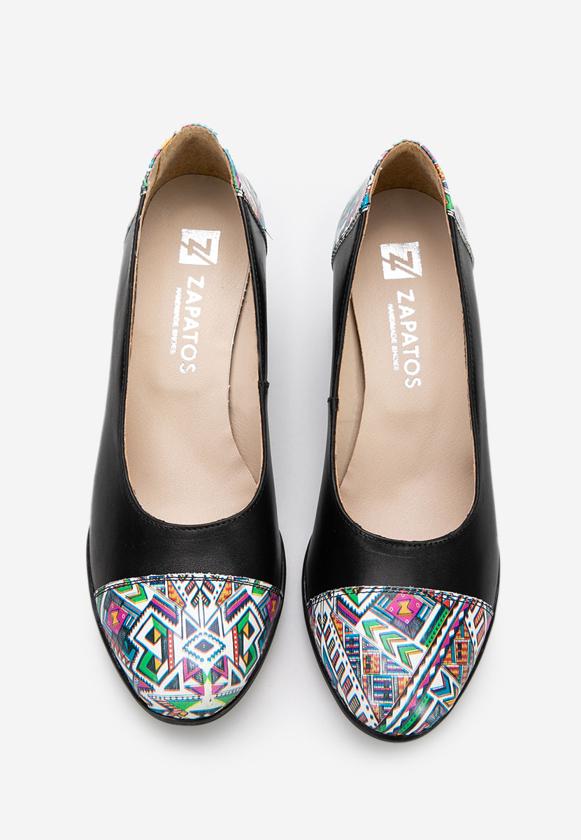 Oбувки с дебел ток Judy V6 черни