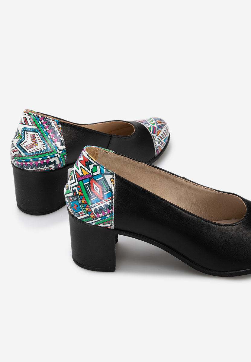 Oбувки с дебел ток Judy V6 черни