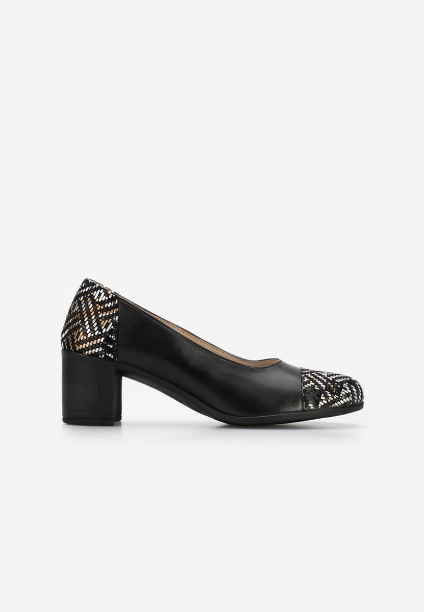 Oбувки с дебел ток Judy V7 черни