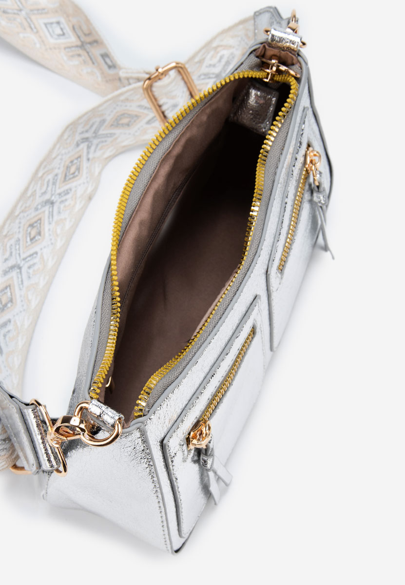 чанта за рамо Sabrya сребриста