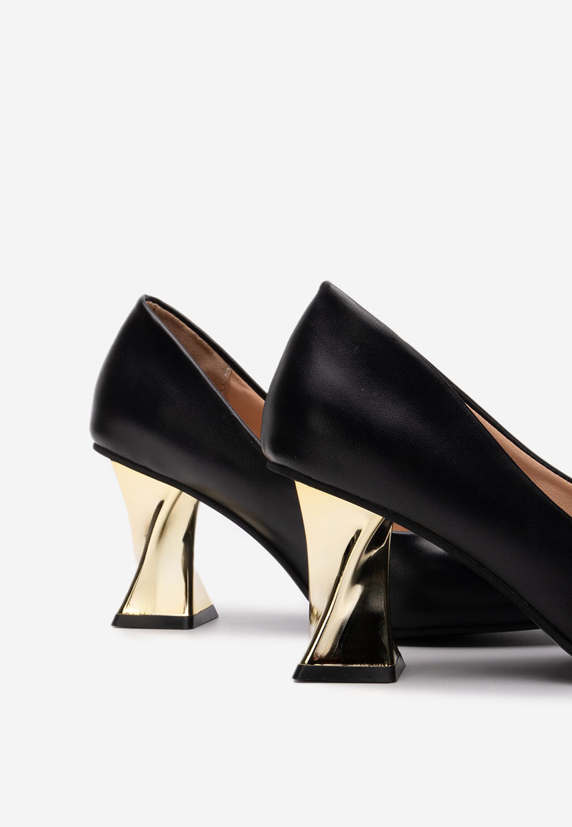 Oбувки на ток черни Rociana