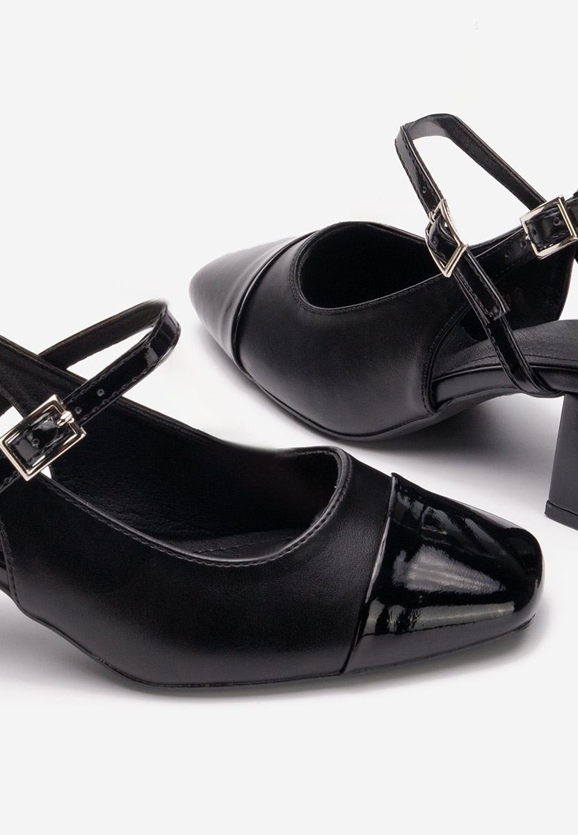 Oбувки с дебел ток Eriosa черни