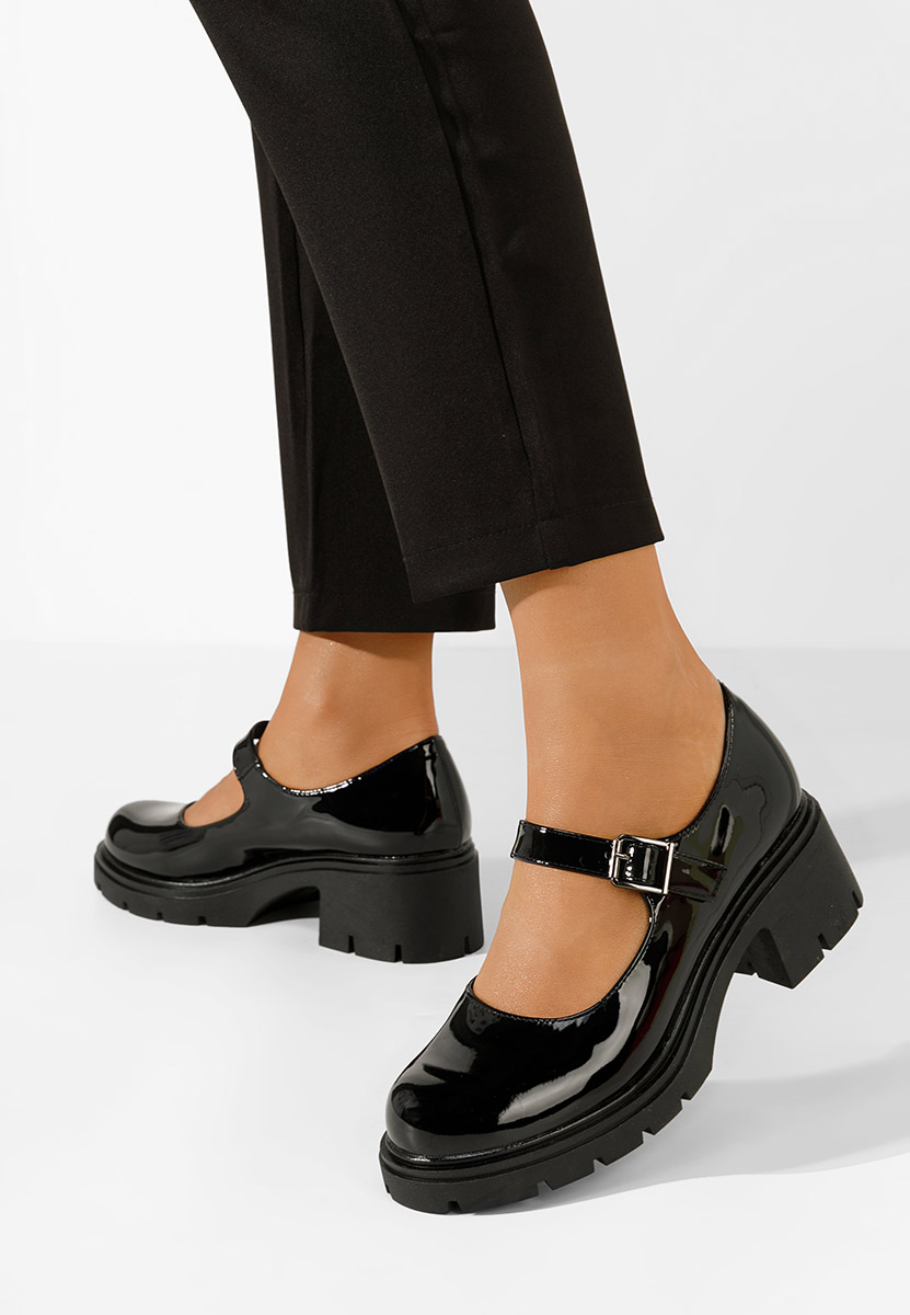 Обувки на платформа Livia черни