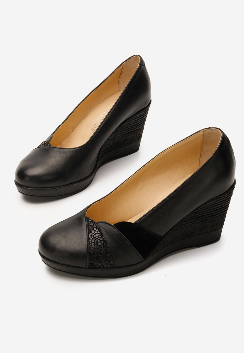 Обувки на платформа Iryela черни