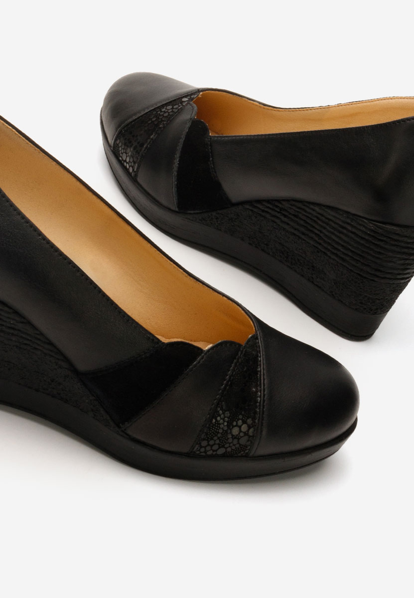 Обувки на платформа Iryela черни