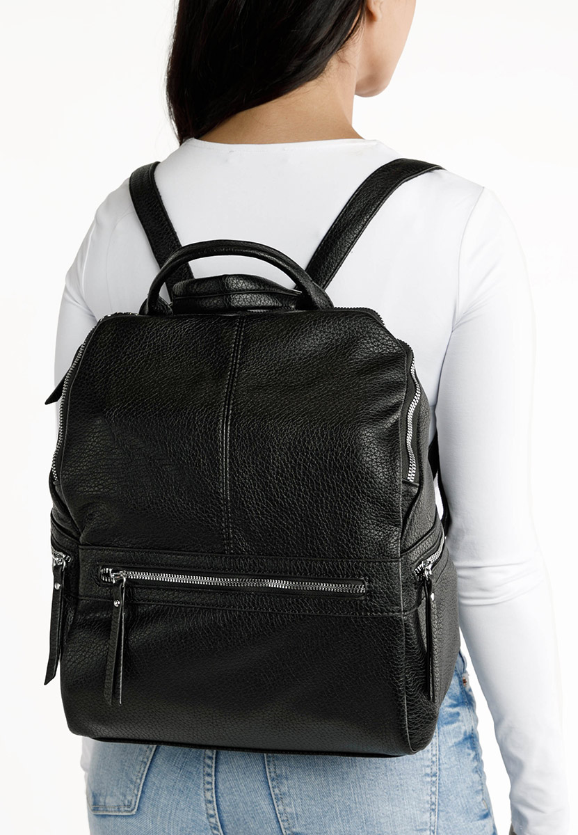 Дамски раница Concetta черна