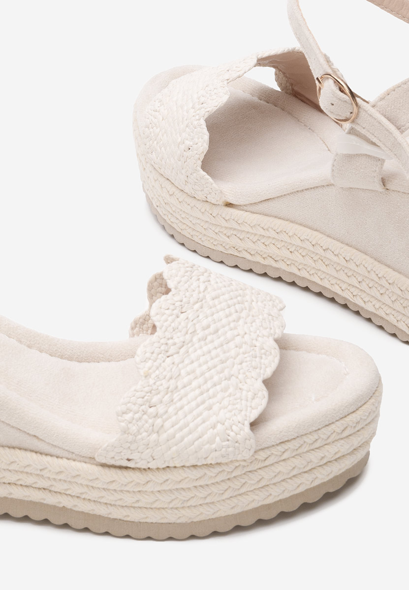 Сандали на платформа Miliana бели