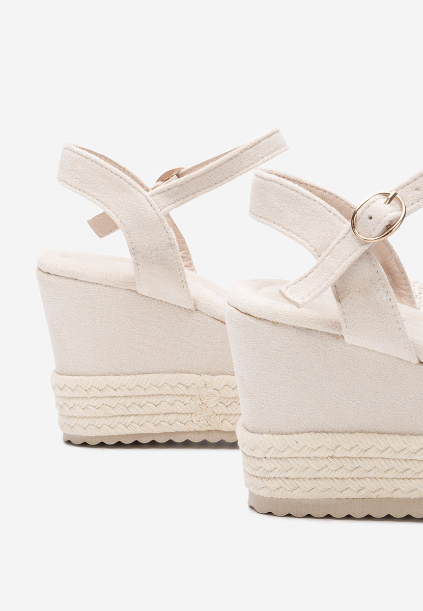 Сандали на платформа Miliana бели