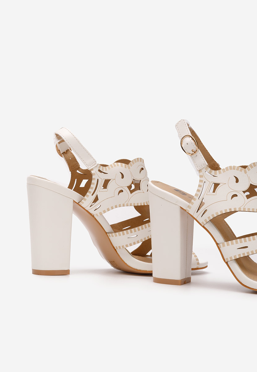 Елегантни сандали Delise бели