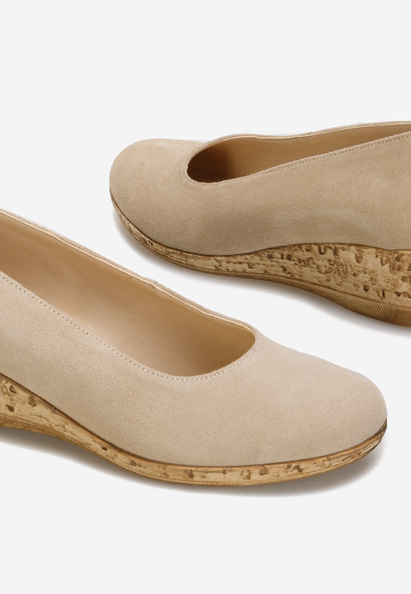 Обувки на платформа Sonia бежов