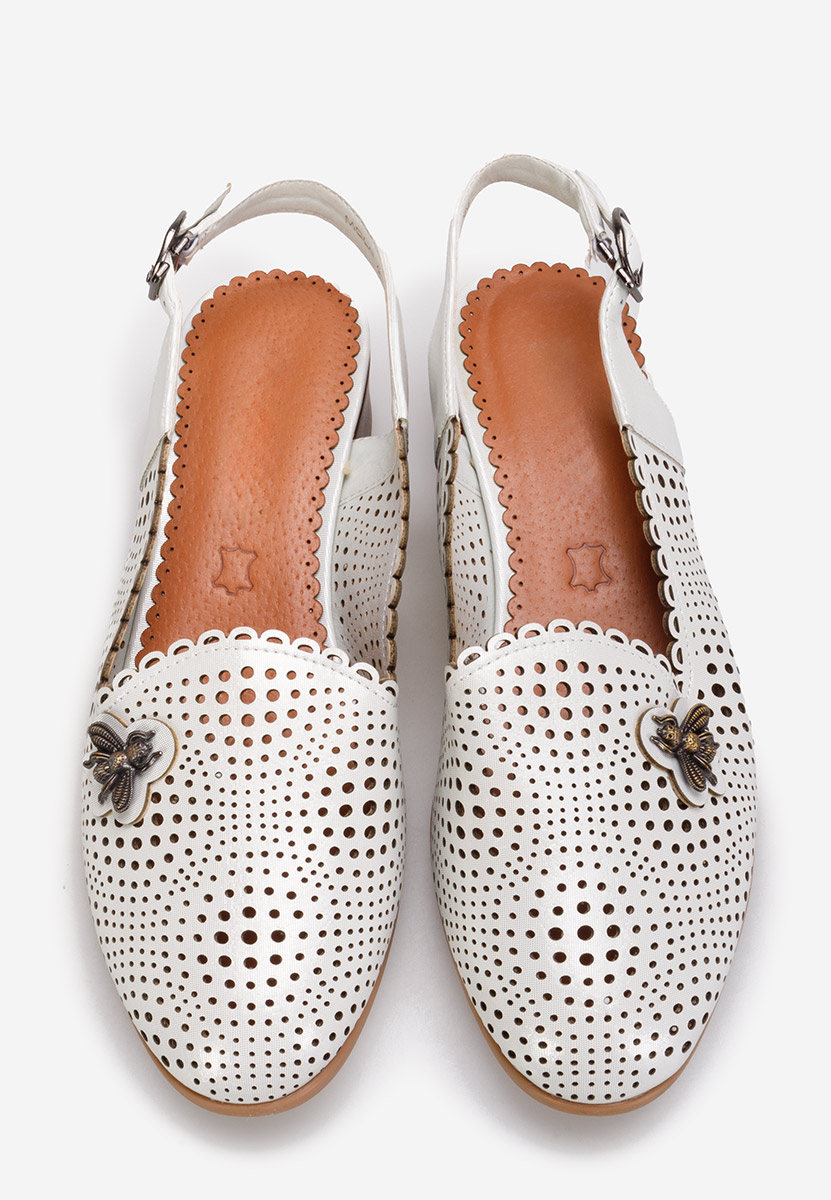 Oбувки на нисък ток Catrivana бели