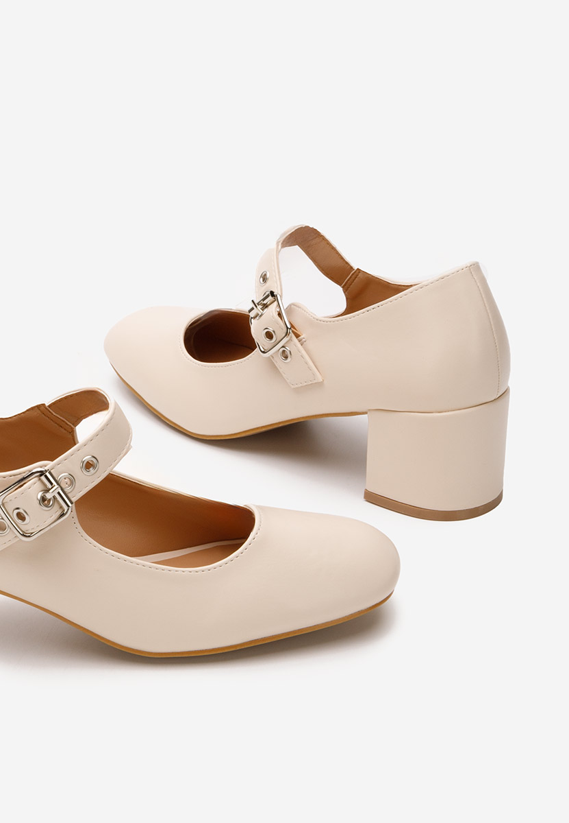 Oбувки с дебел ток Milady бежов