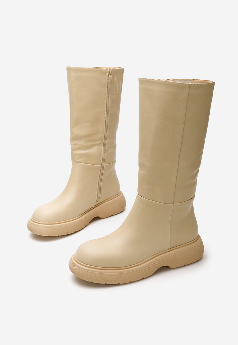 Дамски ботуши бежов Cayenne