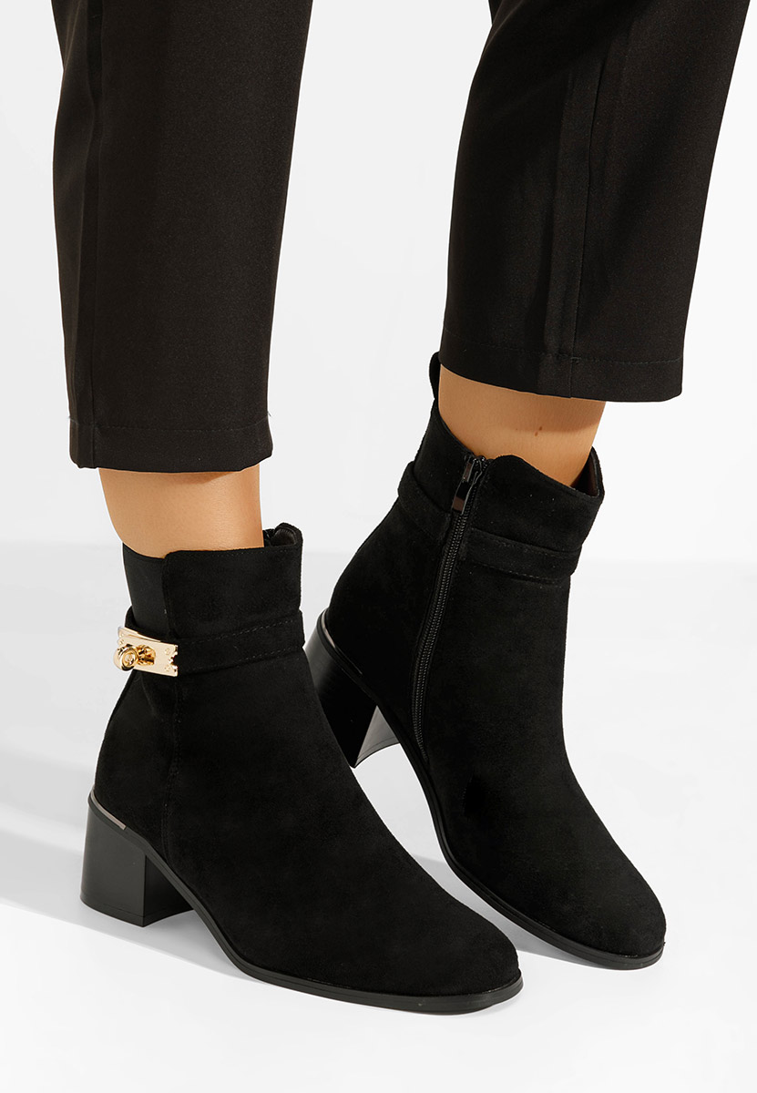 Боти на дебел ток Jessica черен