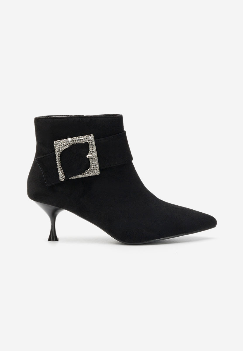 Боти на висок ток Karlene черен