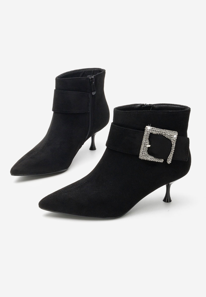 Боти на висок ток Karlene черен