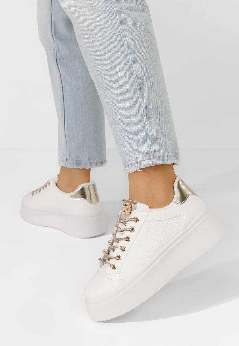 Cникърси на платформа Shauna бели