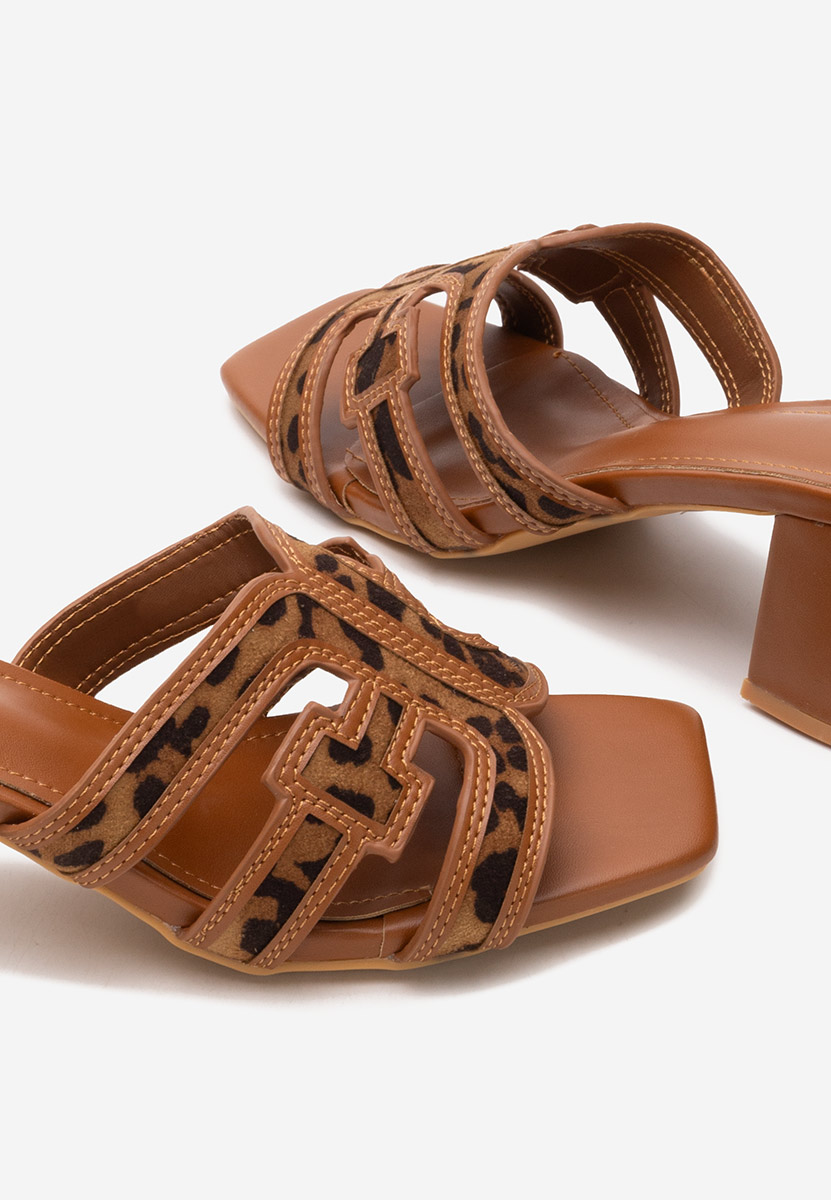 Чехли на ток Cordina леопарди