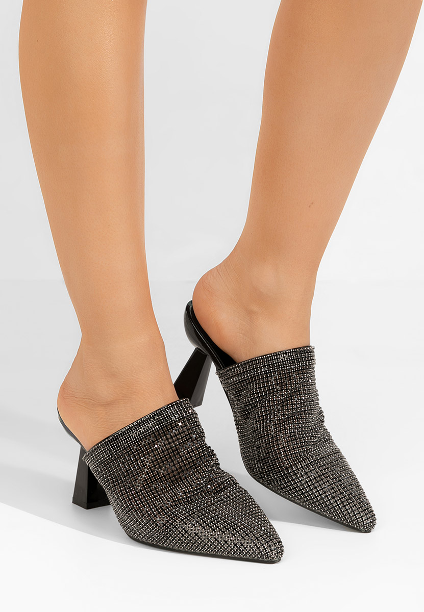 Дамски чехли Vanelsa черни