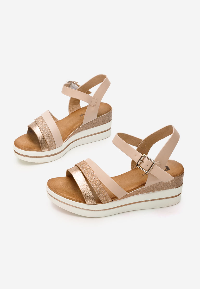 Елегантни сандали Serafina шампанско