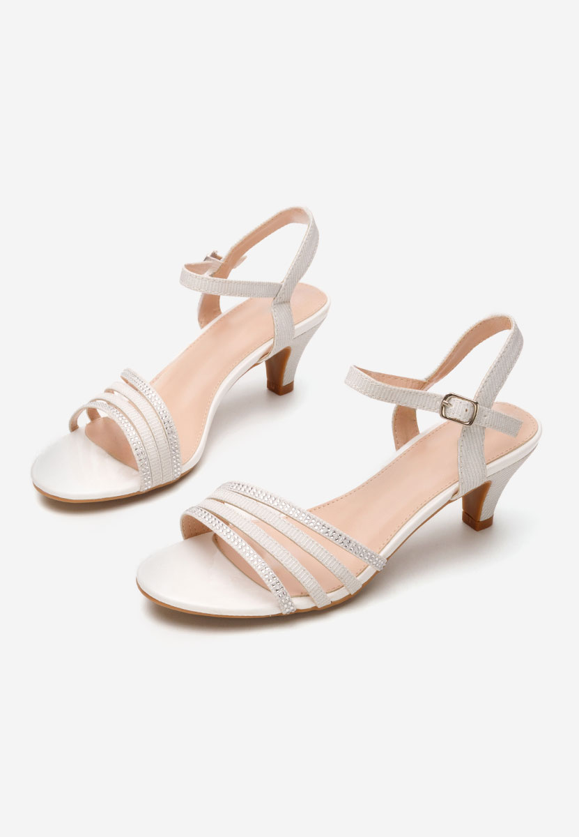 Cандали на нисък ток Dennisa бели